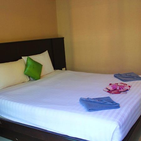 Hollywood Inn Hotel Patong 외부 사진