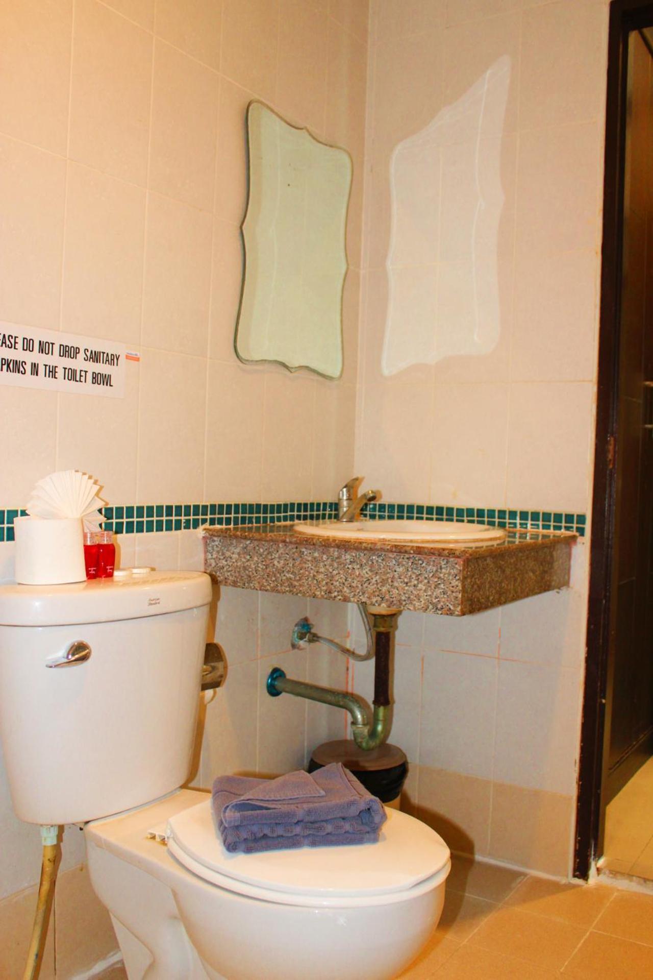 Hollywood Inn Hotel Patong 외부 사진