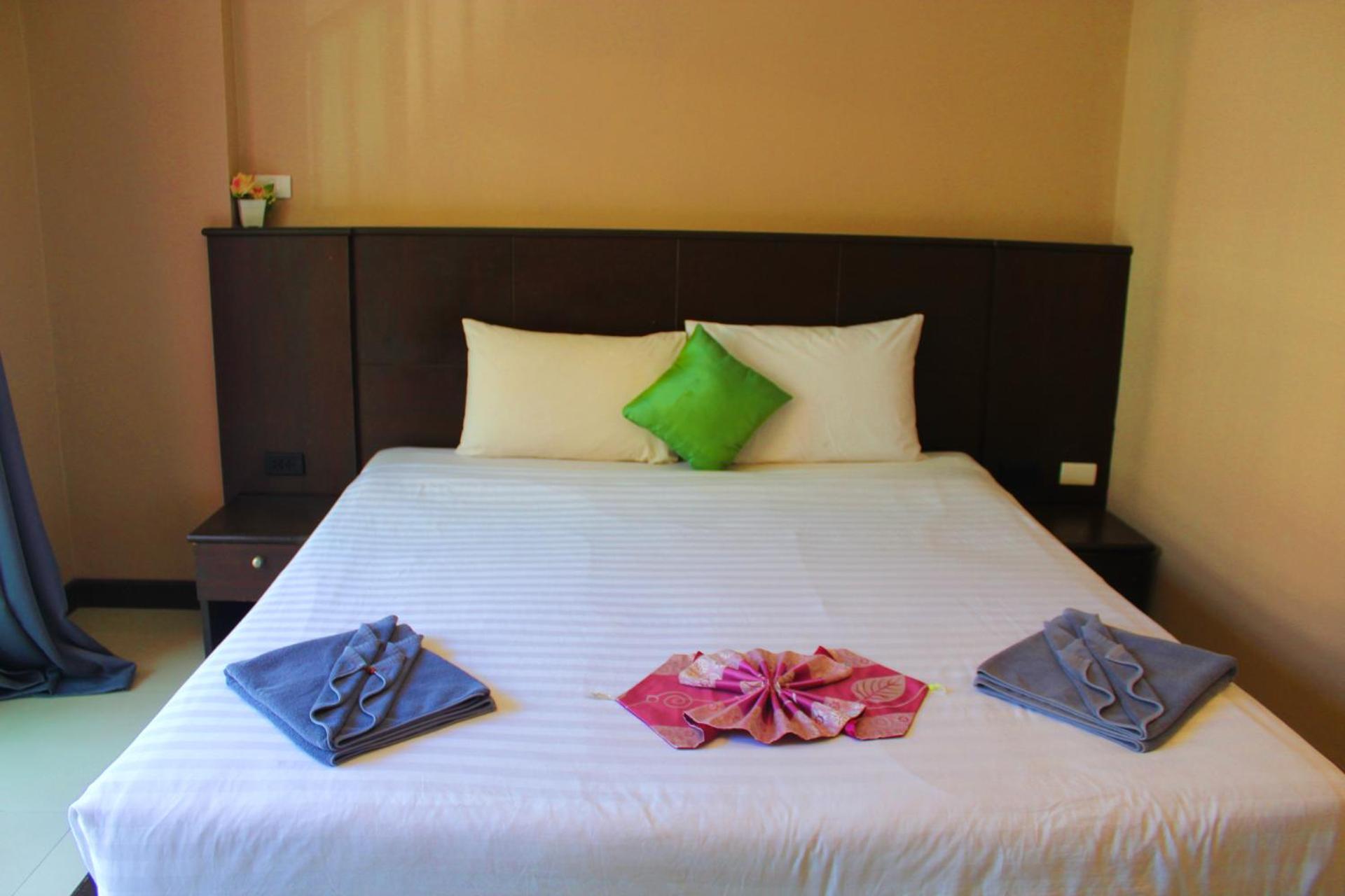 Hollywood Inn Hotel Patong 외부 사진