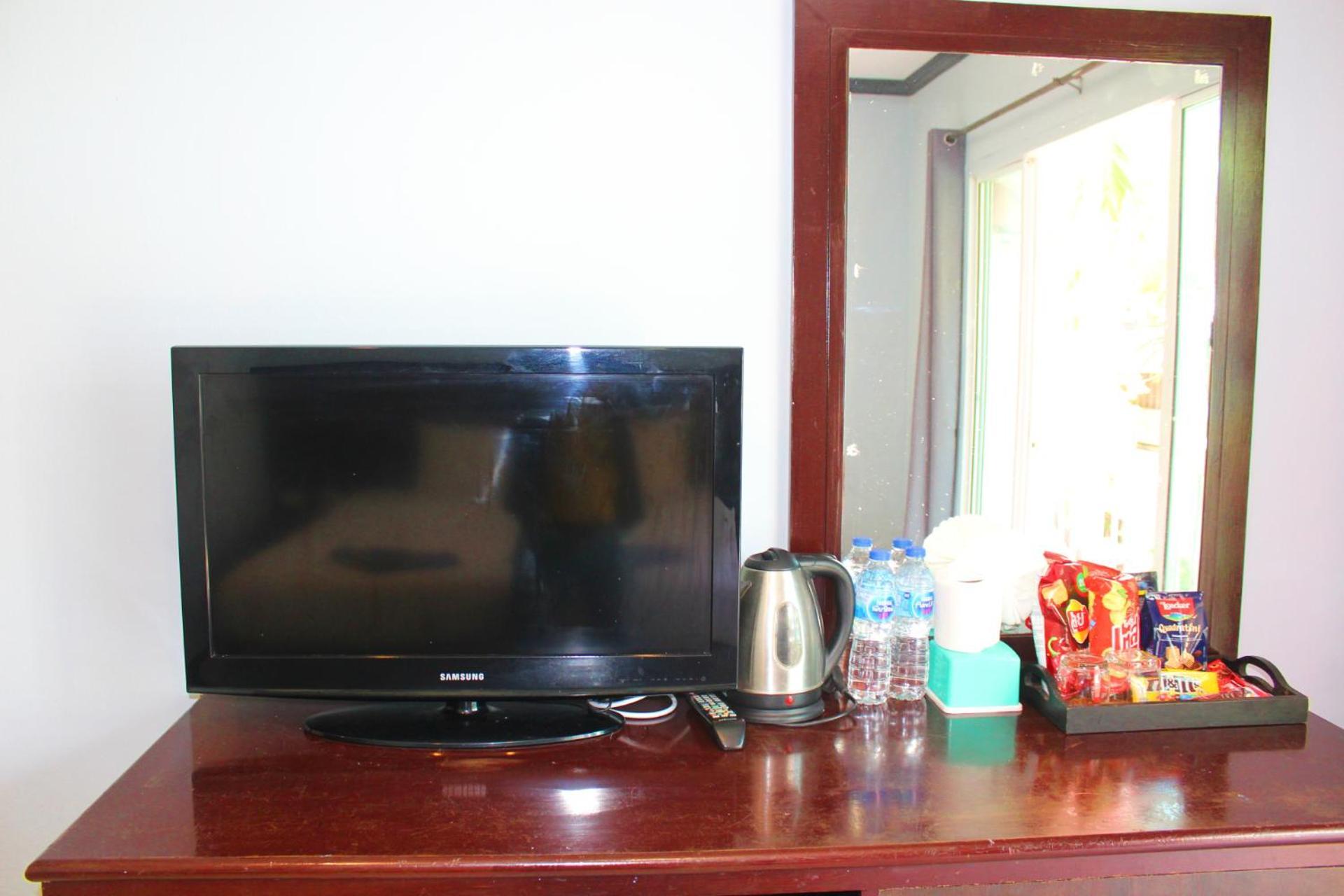 Hollywood Inn Hotel Patong 외부 사진