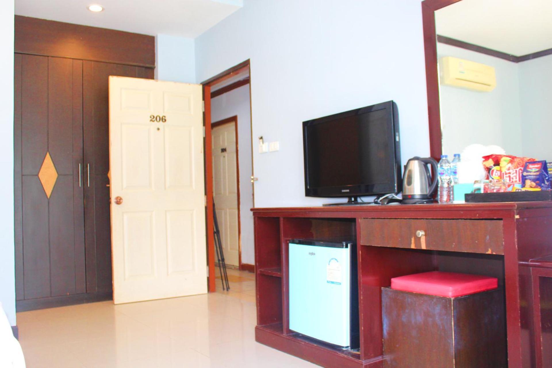 Hollywood Inn Hotel Patong 외부 사진