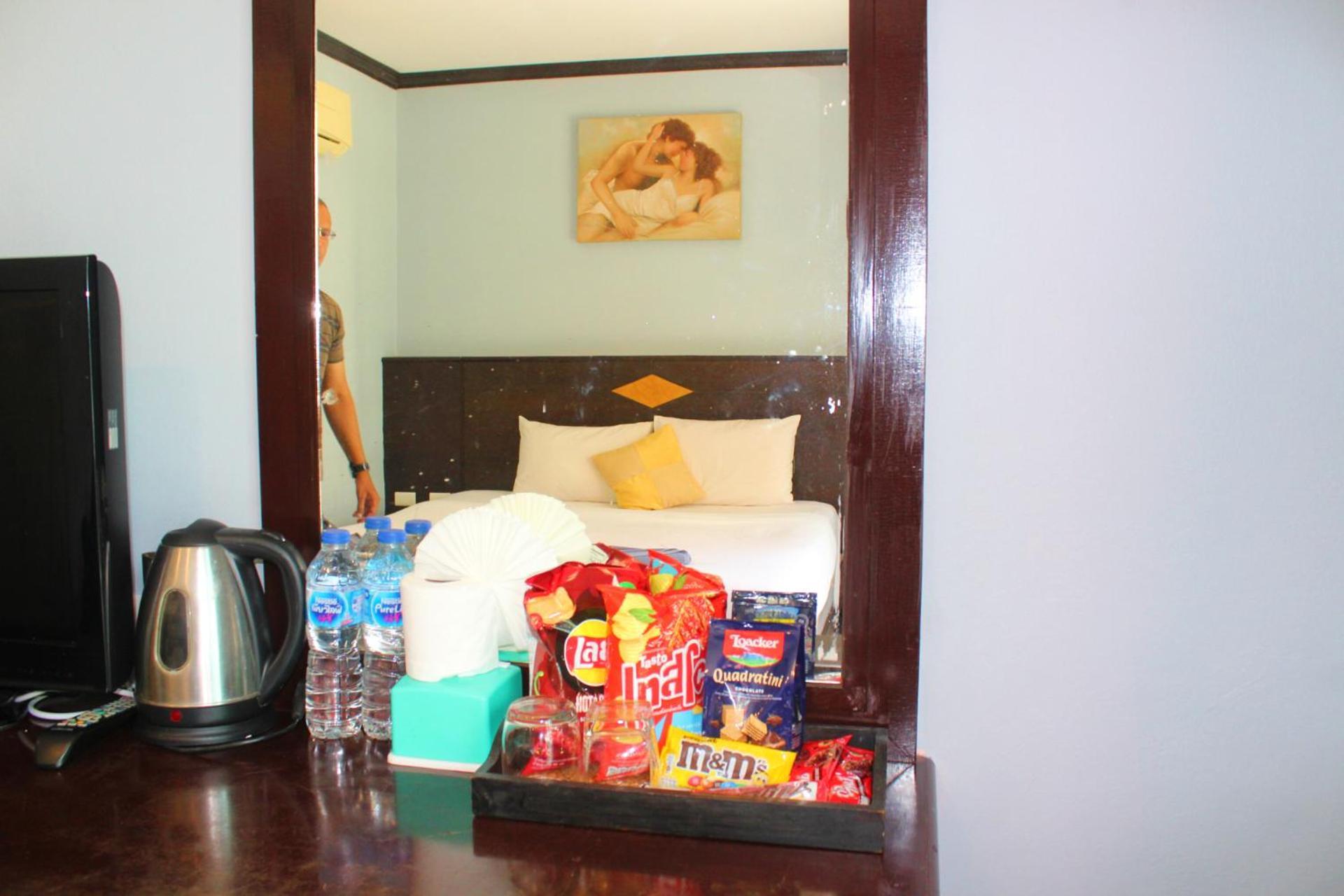 Hollywood Inn Hotel Patong 외부 사진